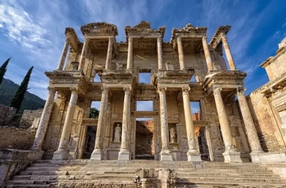 ما لا تعرفه عن مدينة أفس التاريخية في تركيا